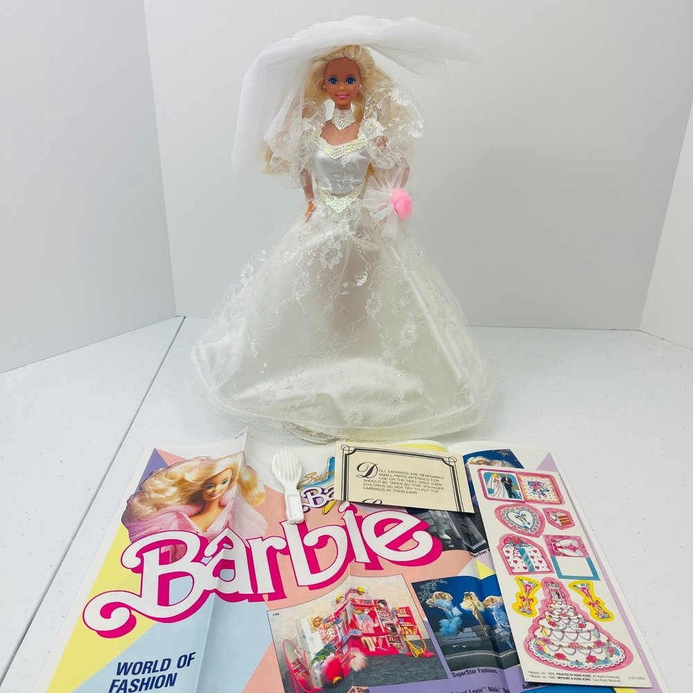 Vintage 1989 Wedding Fantasy Barbie Doll Mattel 2125 White Lace Gown with Stand